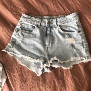 H & M Divided light Wash Jean Shorts -4